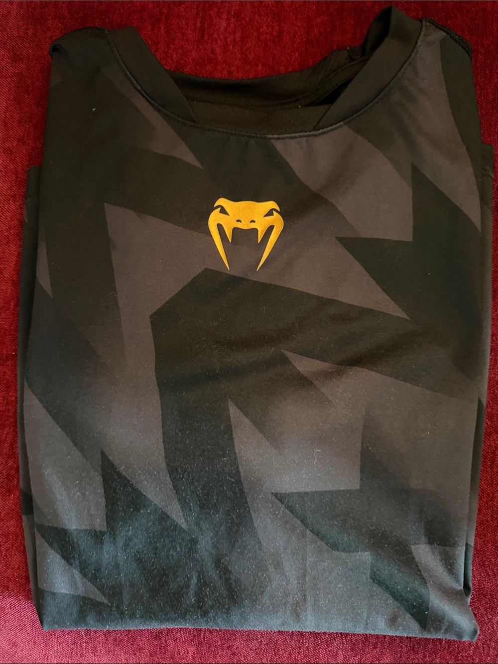 Boys VENUM shirt